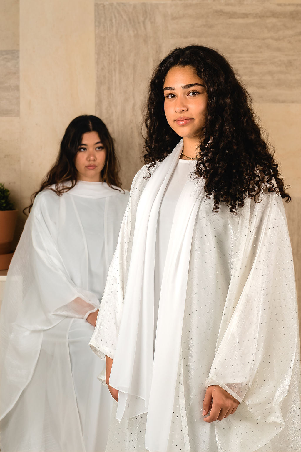 Pure White Aliyah With Stones